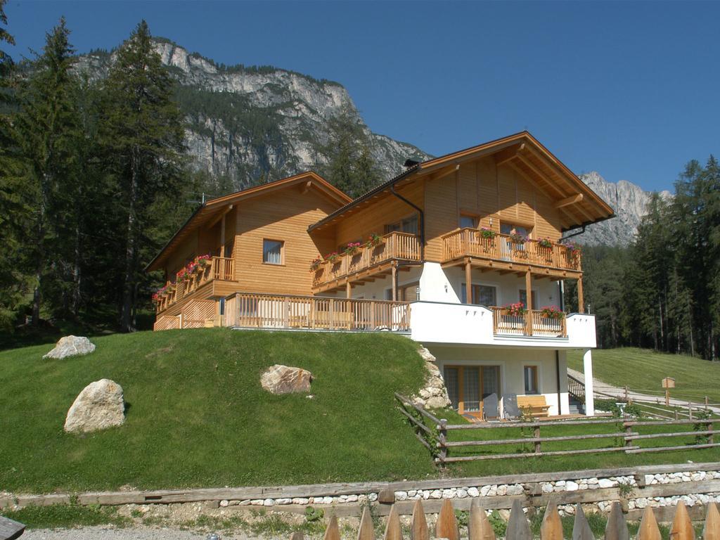 Chalet Susi Apartman La Villa  Kültér fotó